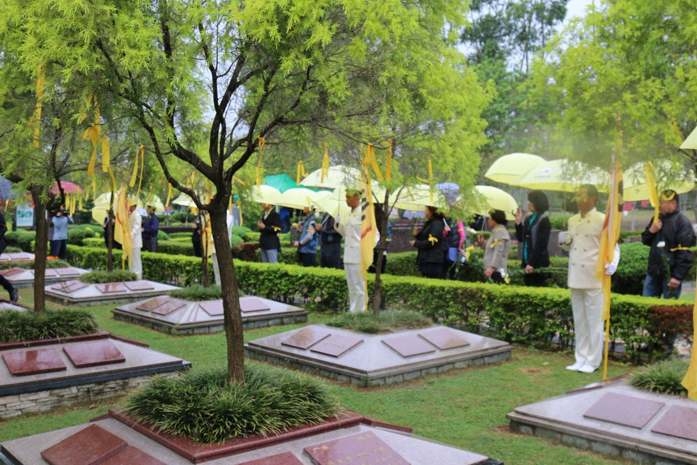 在北京，哪种类型的墓地花钱比较少？