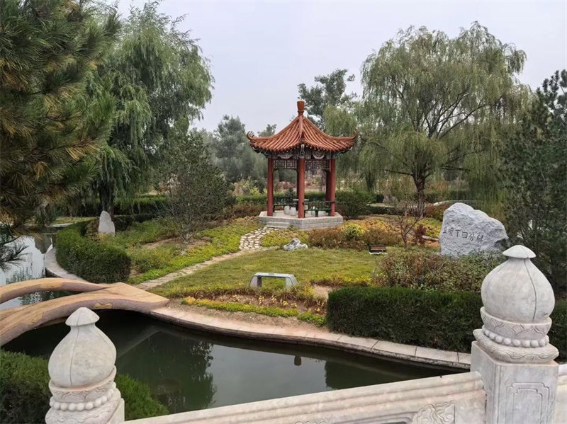 中华永久陵园环境