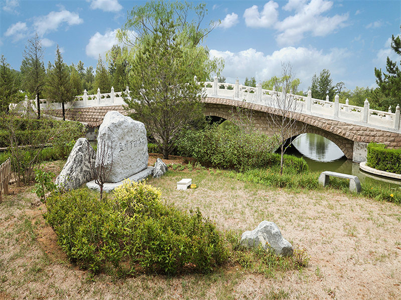 中华永久陵园是正规墓地吗？