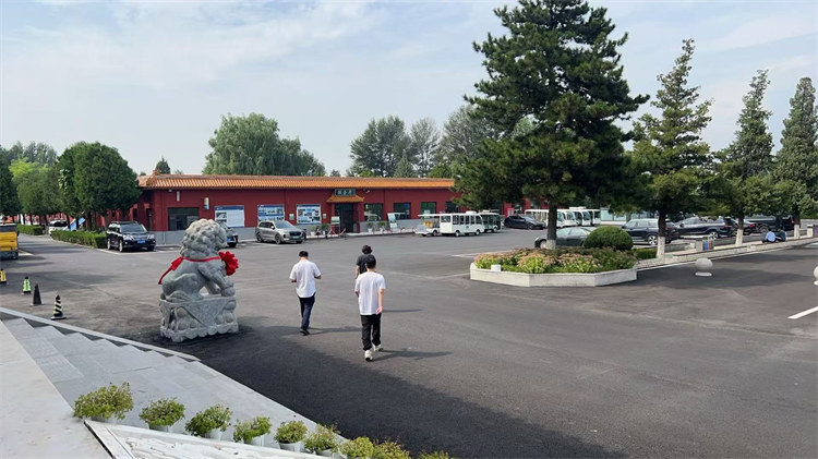 官厅中华永久陵园环境